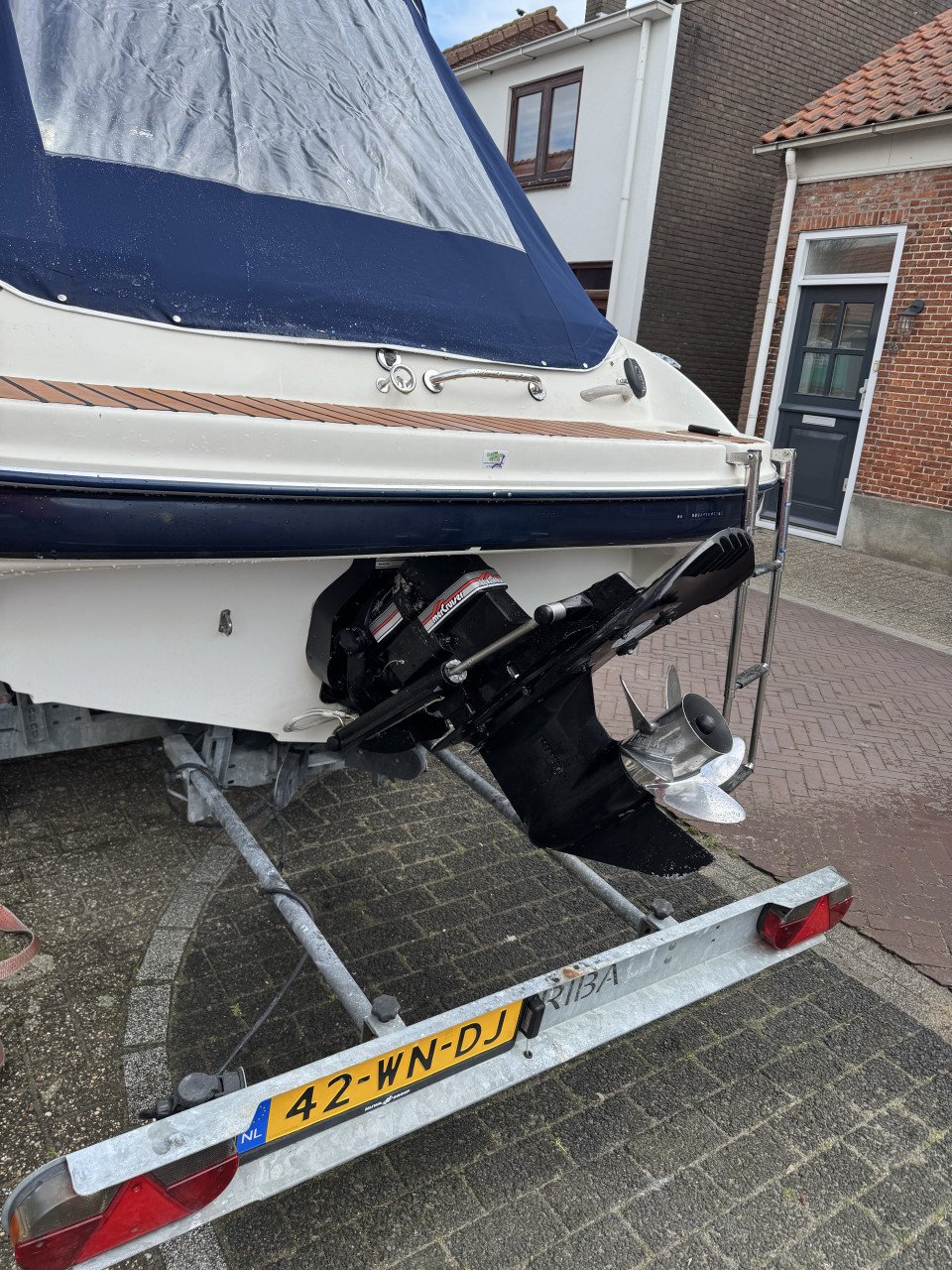 Bayliner 602 Capri Cuddy