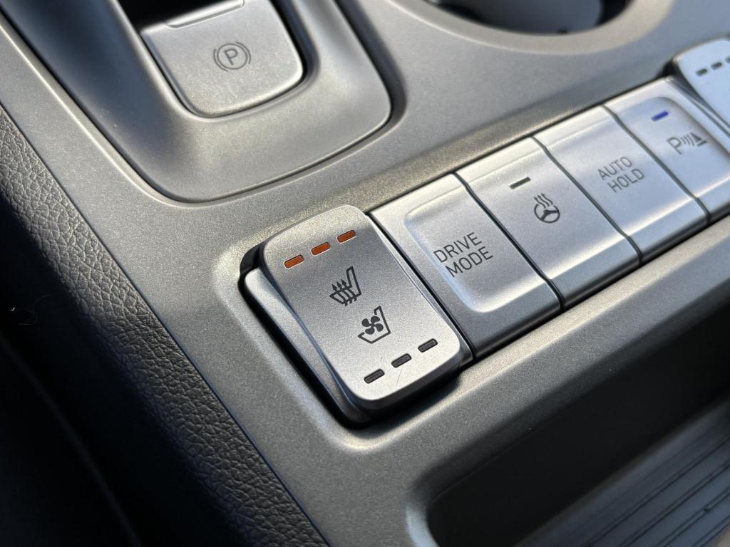 Hyundai Kona ev limited 64 kwh