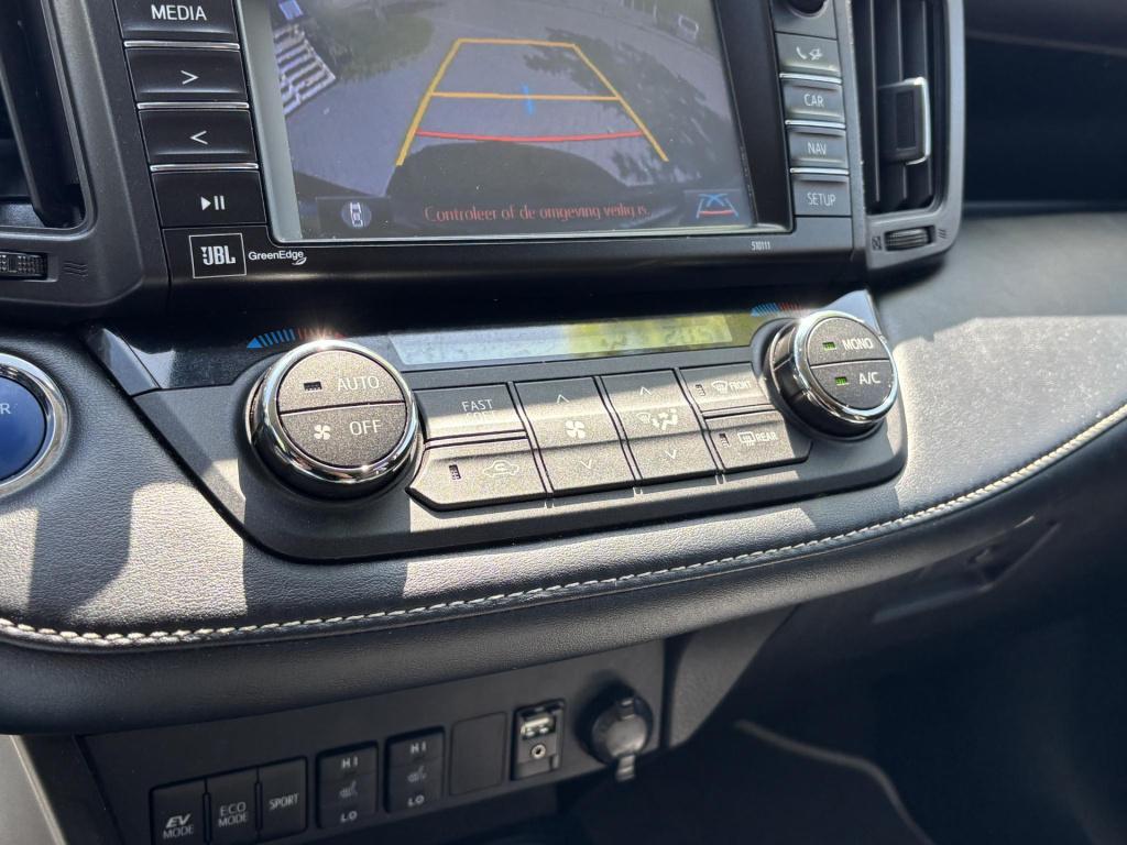 Toyota Rav4 2.5 hybrid awd style