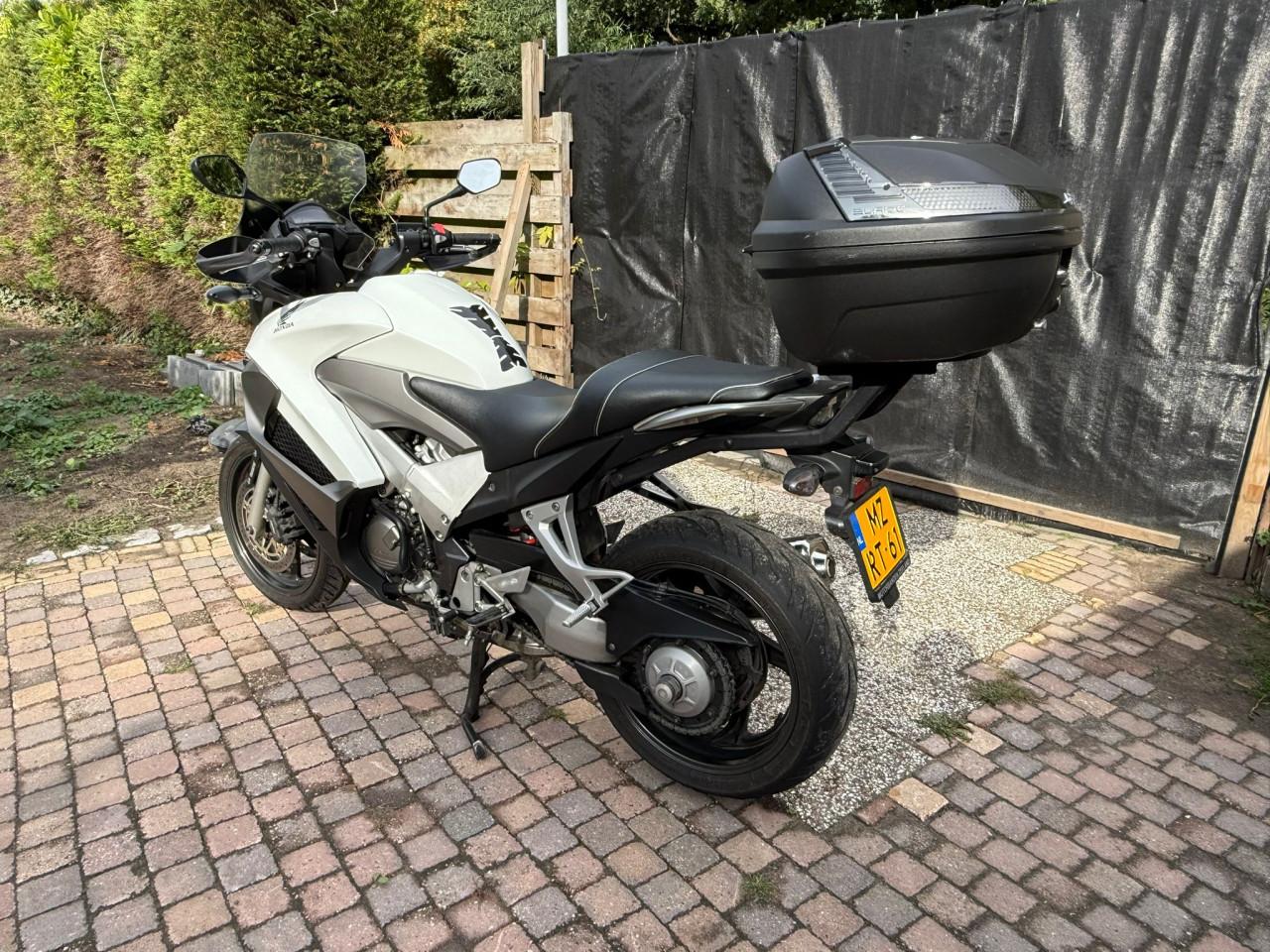 Honda VFR800X Crossrunner – Topstaat, klaar voor avontuur!