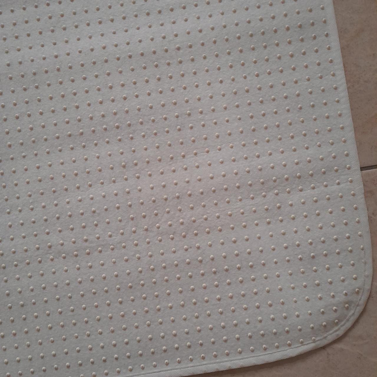 Matras onderleggers met noppen antislip en zonder noppen ( i.g.st.)