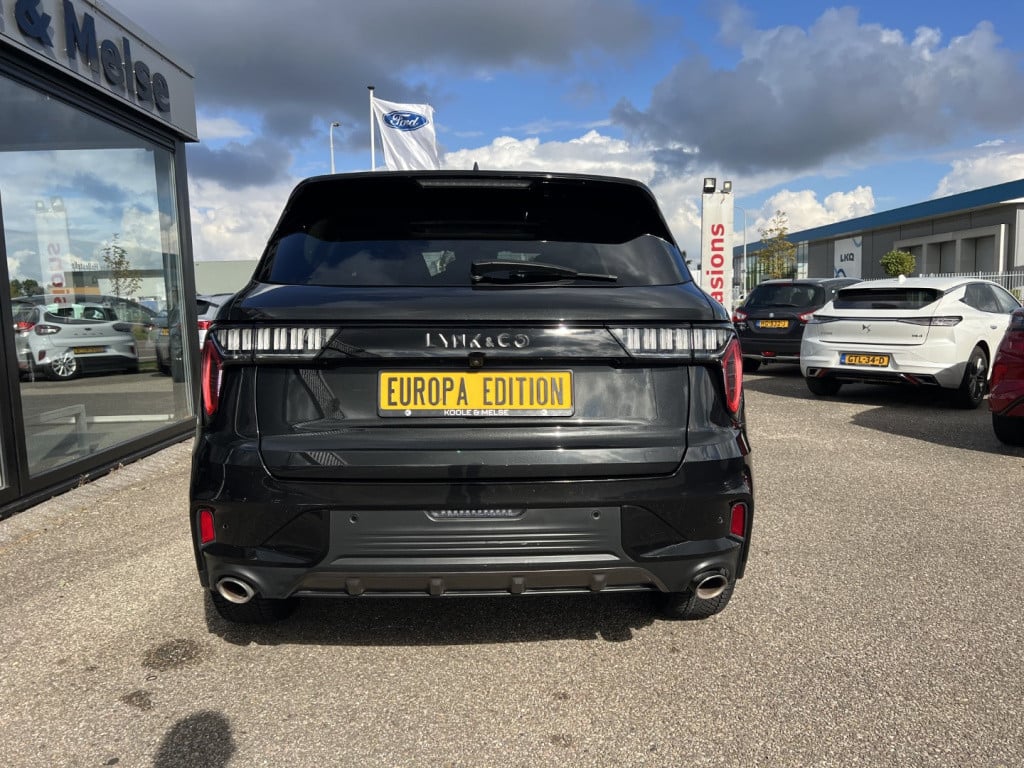 Lynk & Co 01 1.5 261pk phev , black edition , zwarte velgen , panodak , 360
