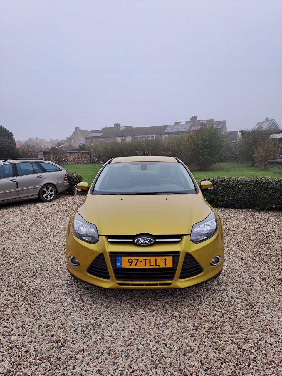 Ford Focus 2012 1.6L - Incl extra set winterbanden