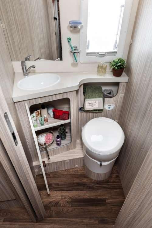 Elnagh Magnum 532 - Face-to-face - 180 pk - automaat