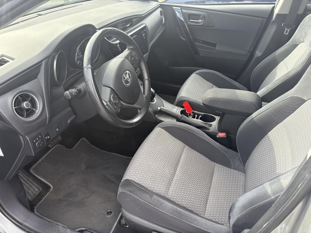 Toyota Auris touring sports 1.8 hybr. energy +