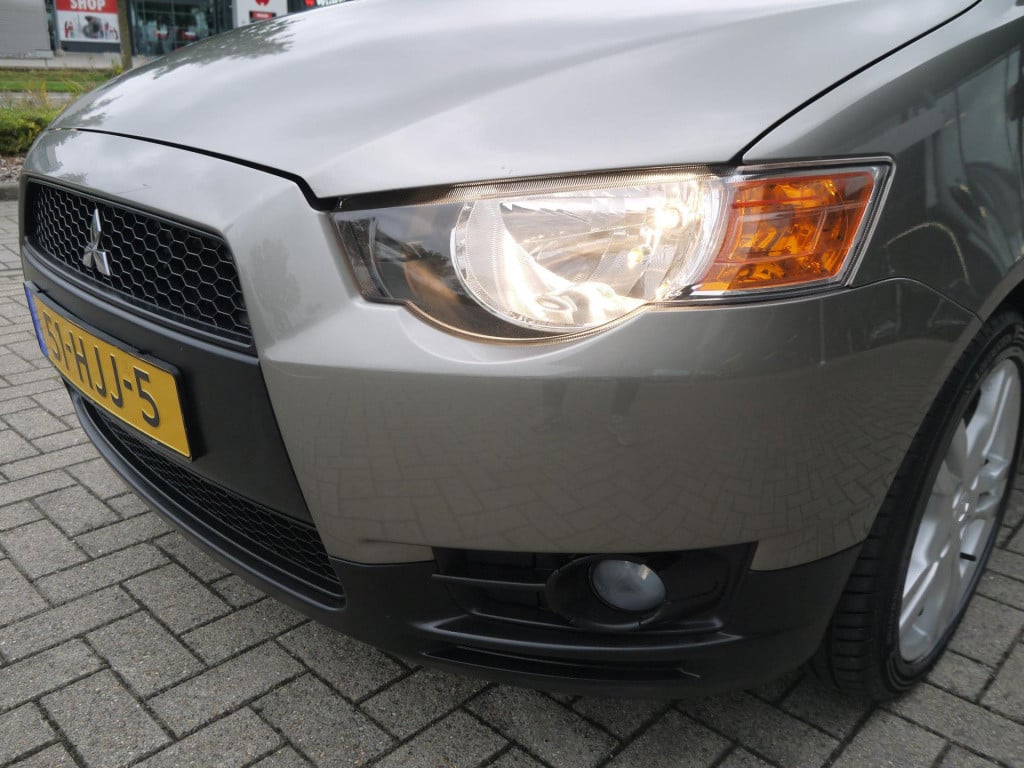 Mitsubishi Colt 1.3 intro edition|trekhaak|rijklaar