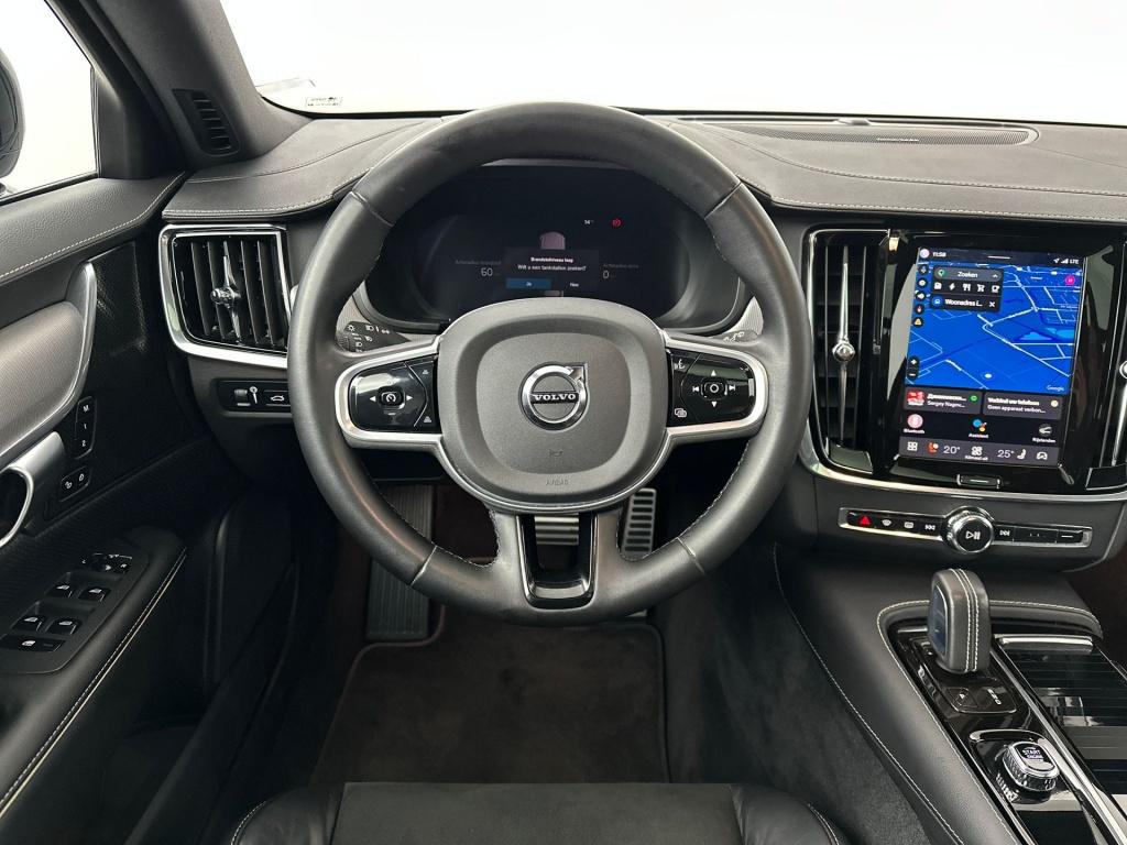 Volvo V90 t6 340pk recharge r-design| panodak| adap.cruise| camera| h&k so