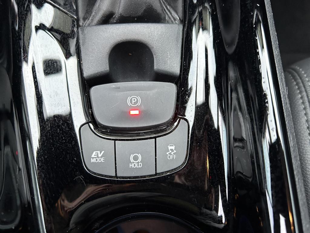 Toyota C-hr 1.8 hybrid dynamic automaat|trekhaak