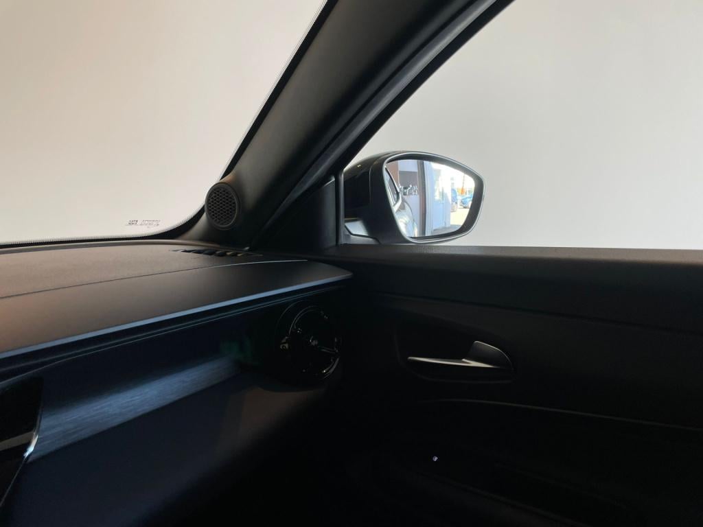 Alfa Romeo Junior elettrica 54 kwh