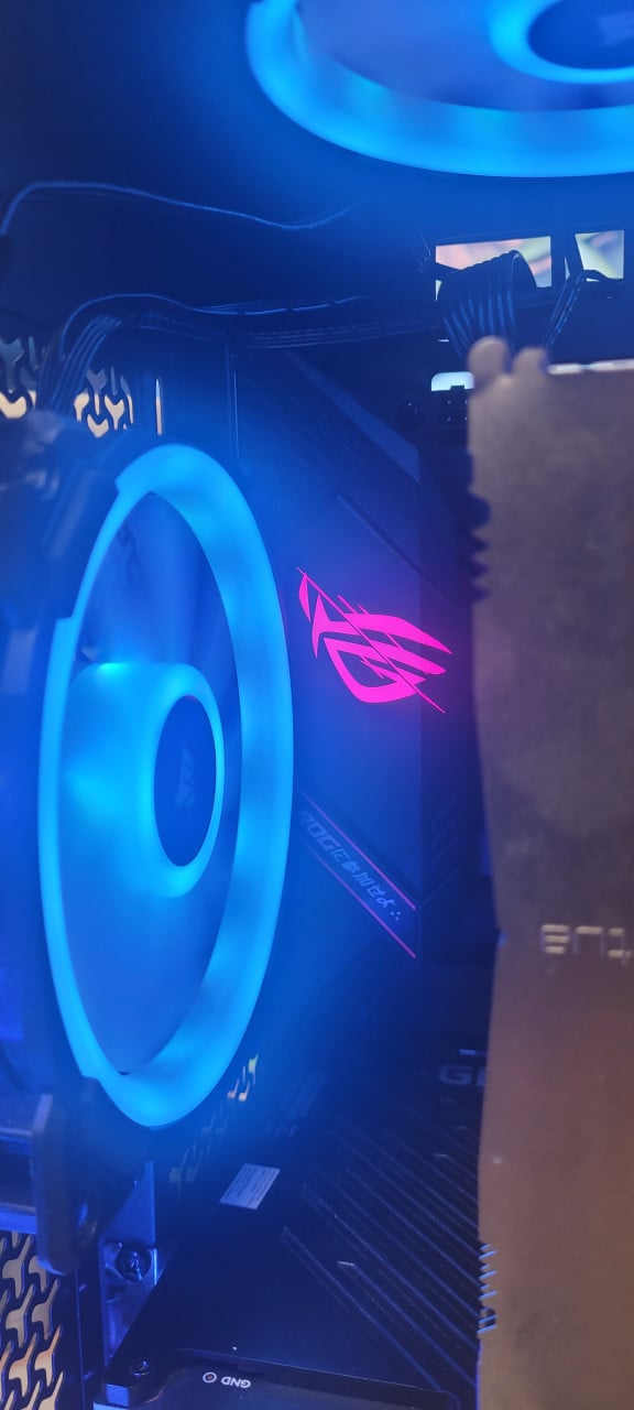 High-end game pc – Ryzen 7 5800X / 3070 Ti / 32GB