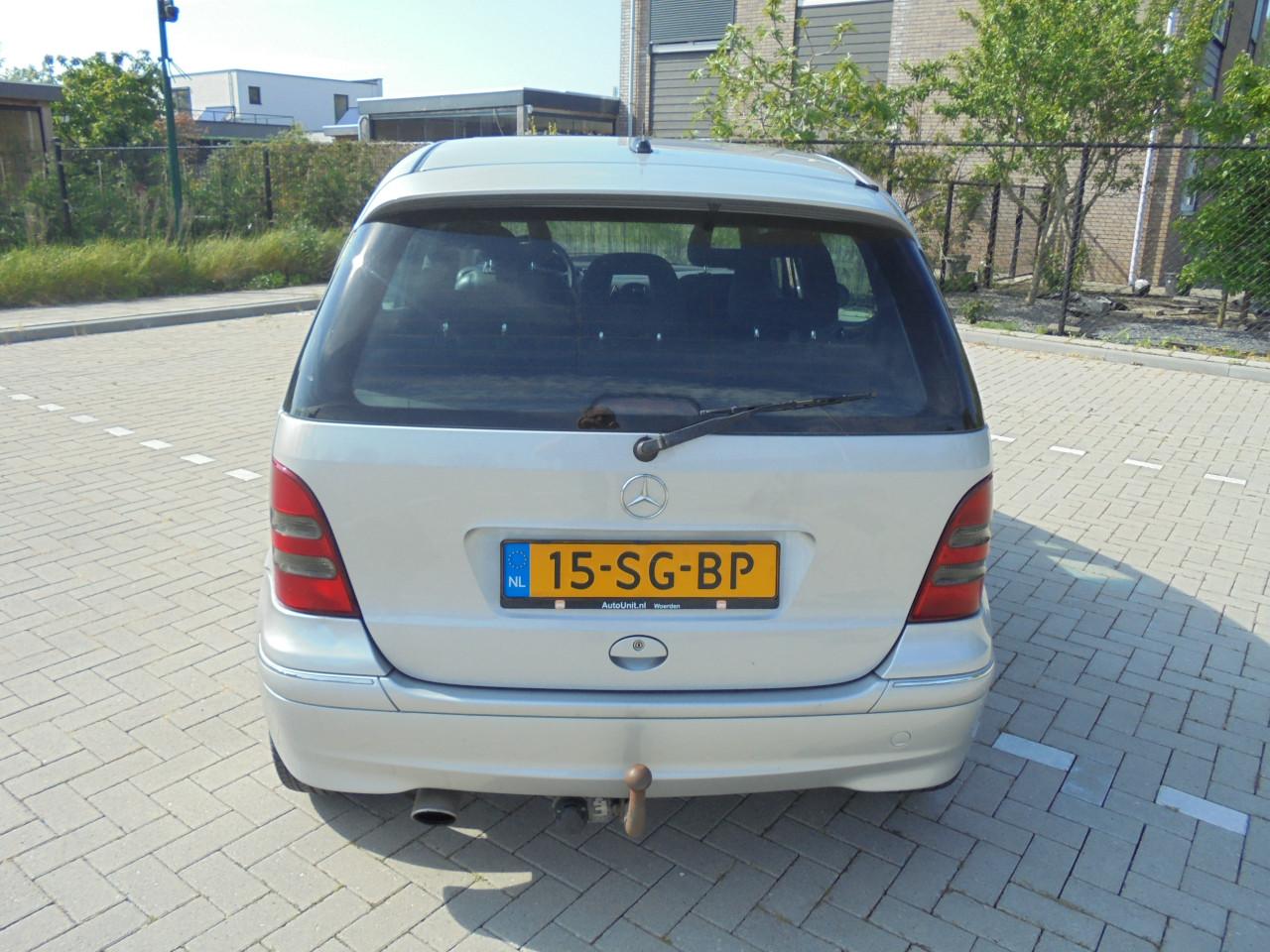 A 190 lang 92 Kw ( 125 Pk )Apk en 141.840 kilometer met N.A.P nette auto