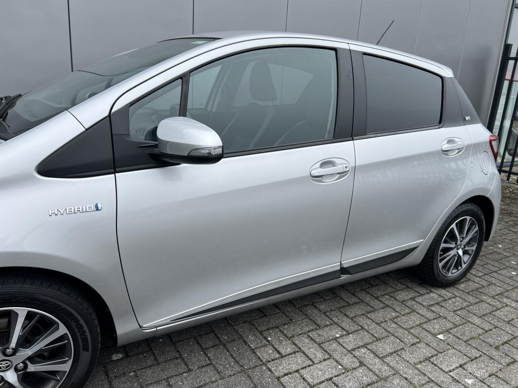 Toyota Yaris 1.5 hyb. dynamic