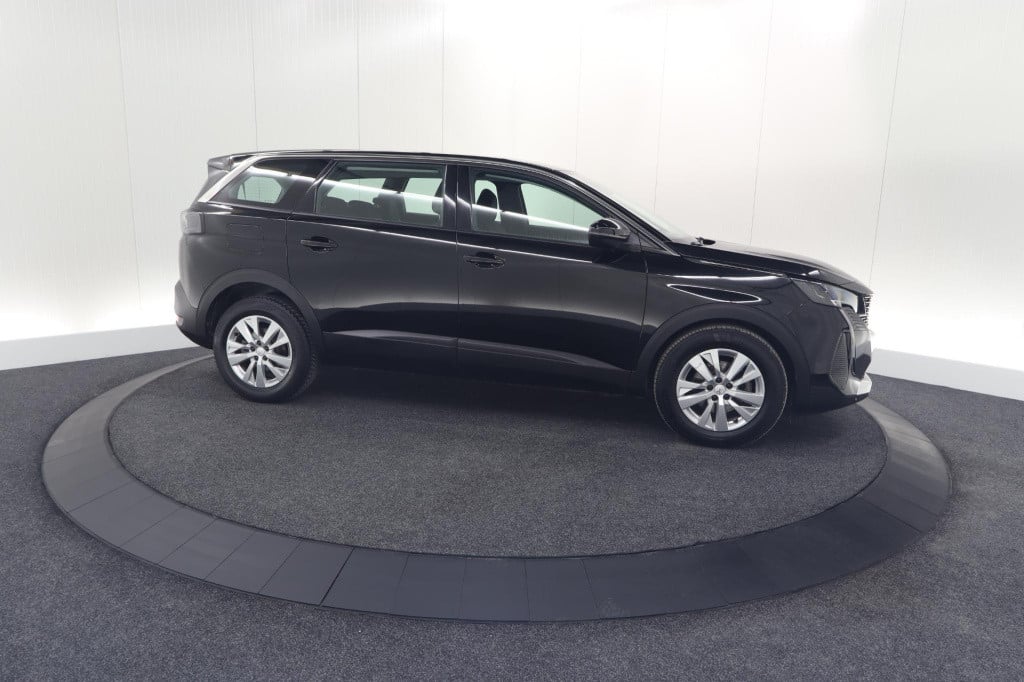 Peugeot 5008 puretech 130 eat8 active | 7 zitplaatsen | camera | navigatie 