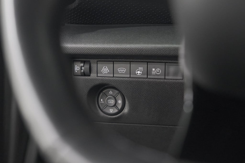 Citroen Ë-c4 shine 50 kwh | camera | pack winter | apple carplay | navigati