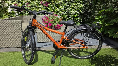 Batavus booster 24 inch oranje jongensfiets