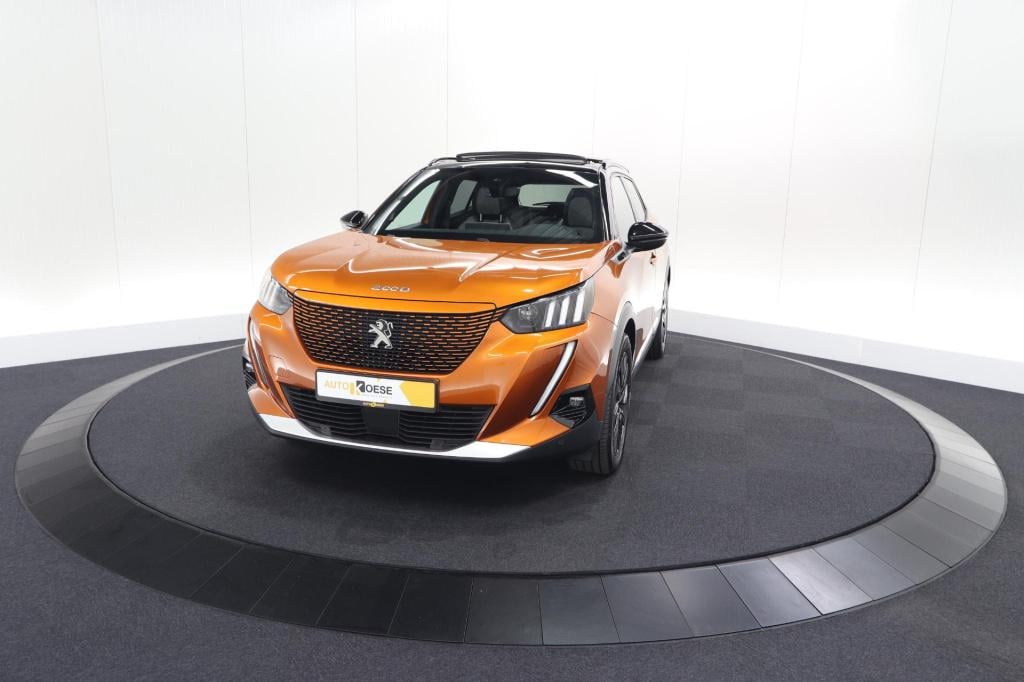 Peugeot E-2008 ev gt pack 50 kwh | 92,6% soh | panoramadak | adaptieve crui