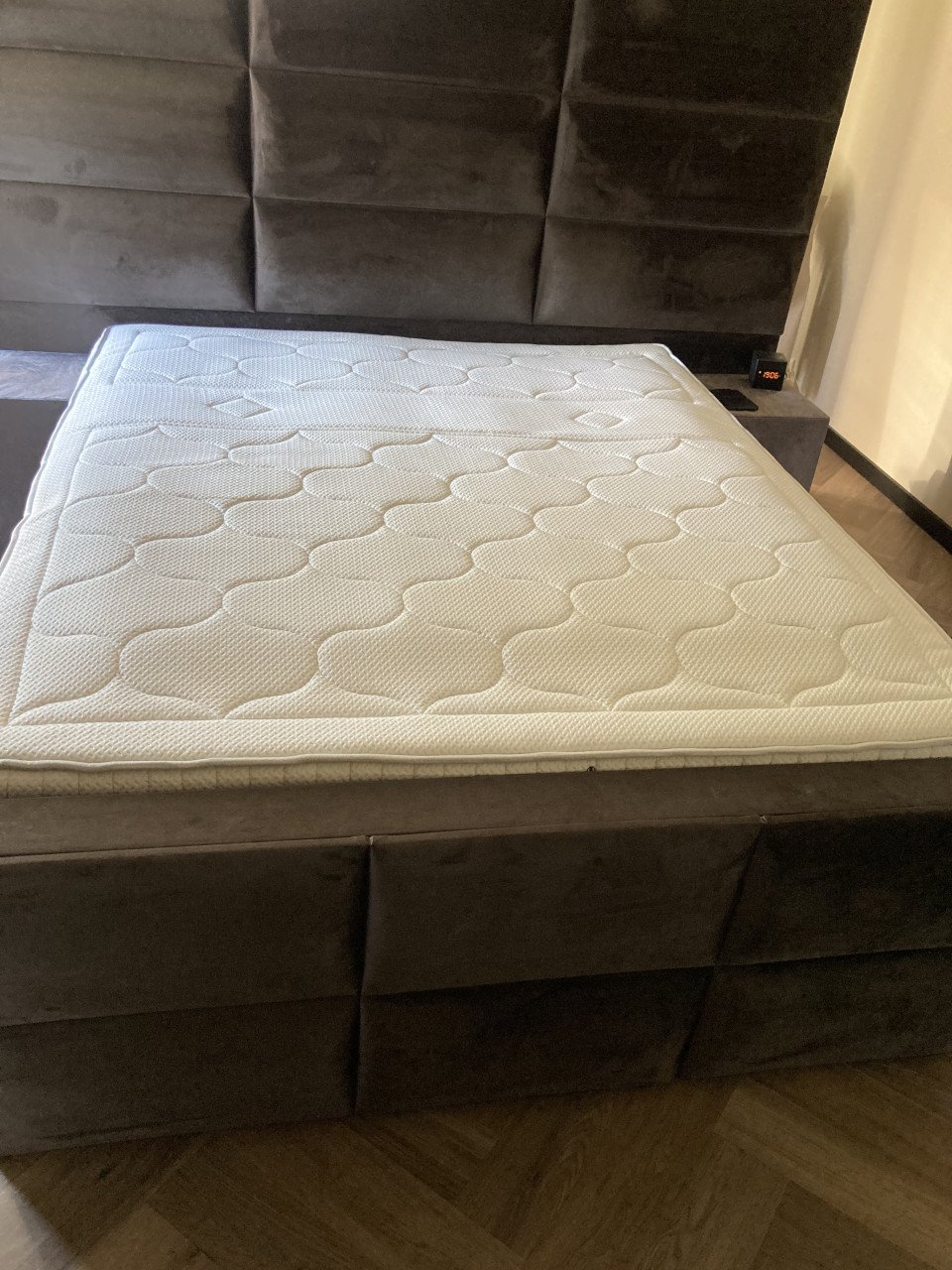 Tweepersoonsbed 180x210
