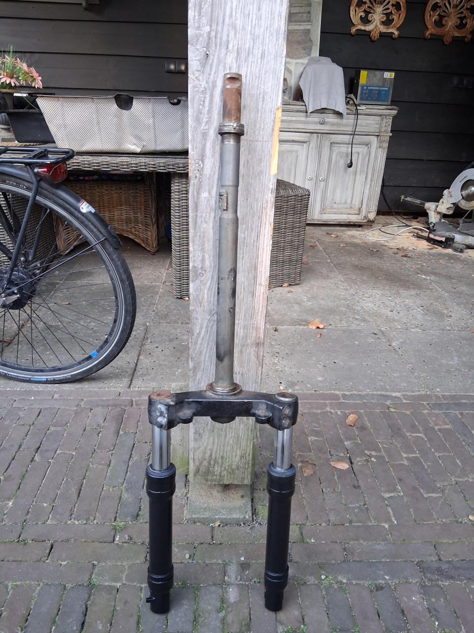 Voorvork Piaggio Fly