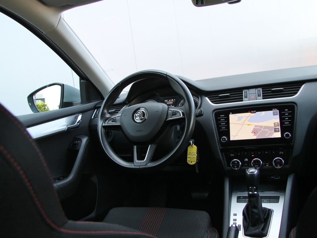 Skoda Octavia combi 1.0 tsi 116pk dsg style sport | kuipstoelen