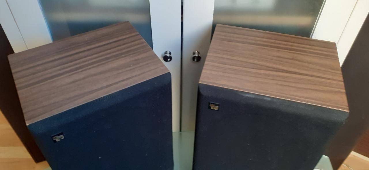2 vintage speakers 3 way system