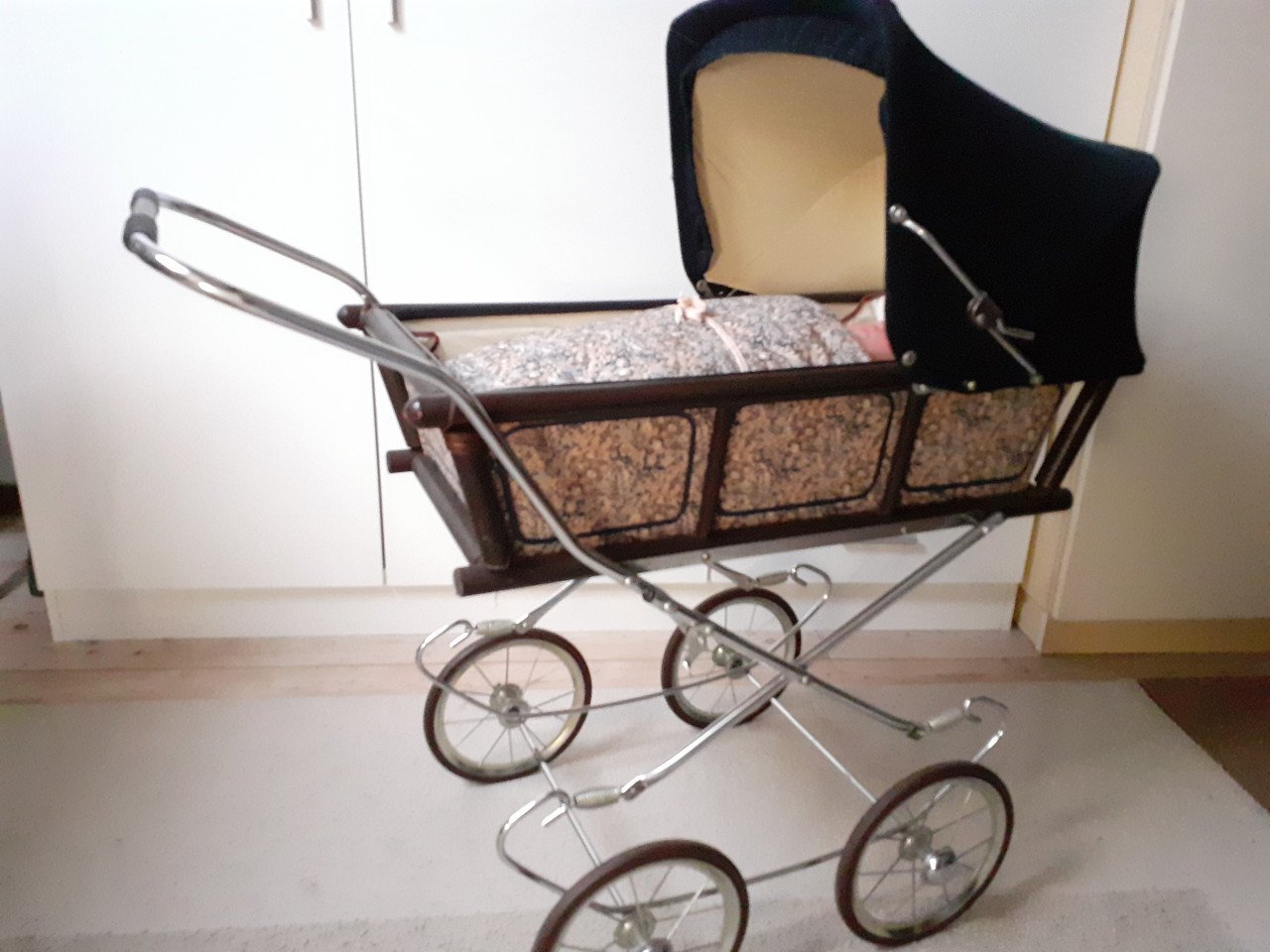 Poppenwagen