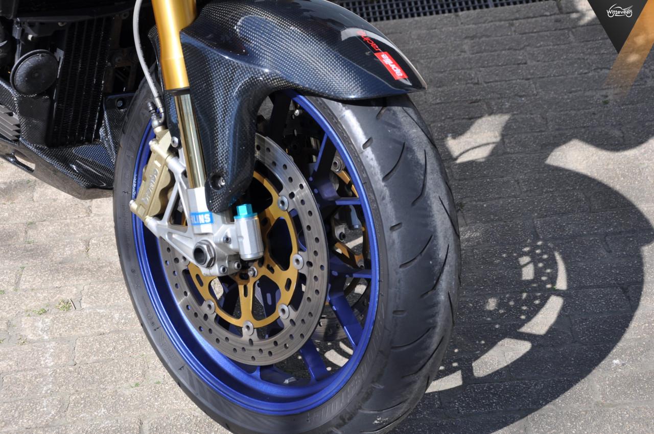 Aprilia Tuono 1000 R Factory Akrapovic