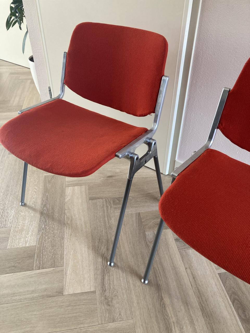 Design stoelen Dsc 106 giancarlo piretti voor Castelli