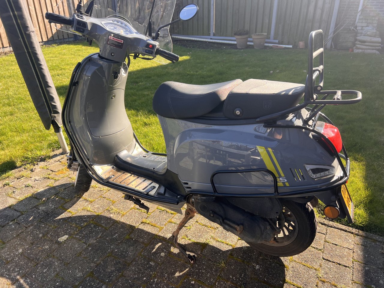 BTC Riva Luxury Scooter – Nardo Grey