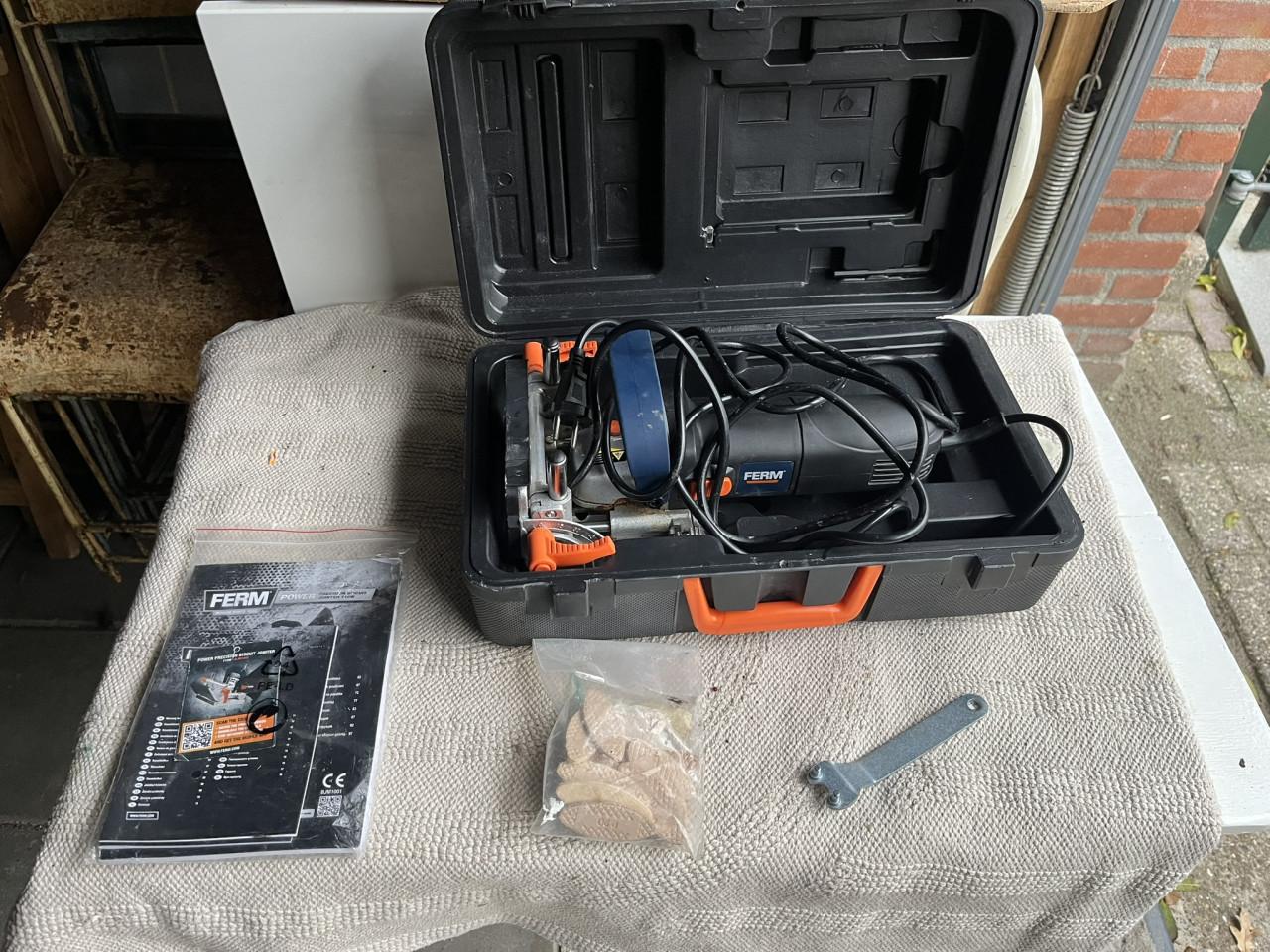 Lamellenfrees FERM BJM1001 Biscuit Jointer