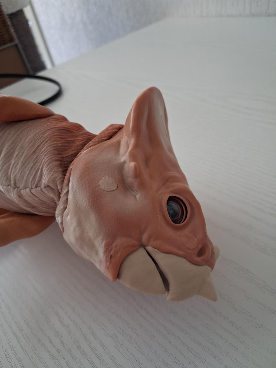 Puppetronics Jurassic World Dolores Dinosaurus robot