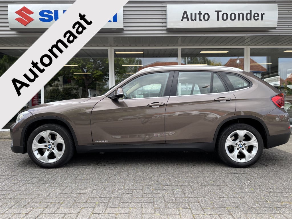 BMW X1 sdrive20i chrome line