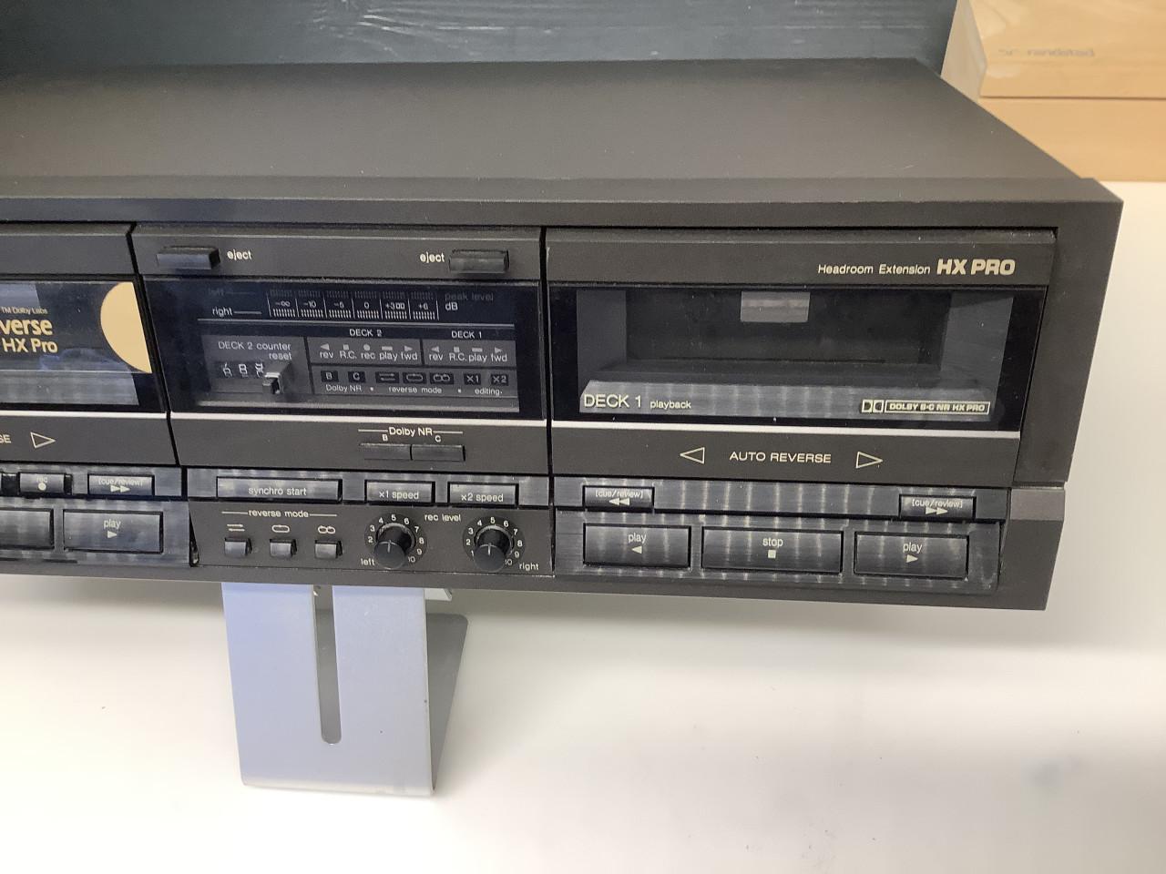 Technics Stereo Double Cassettedeck RS-TR265. Let op 1 kant doet het niet.