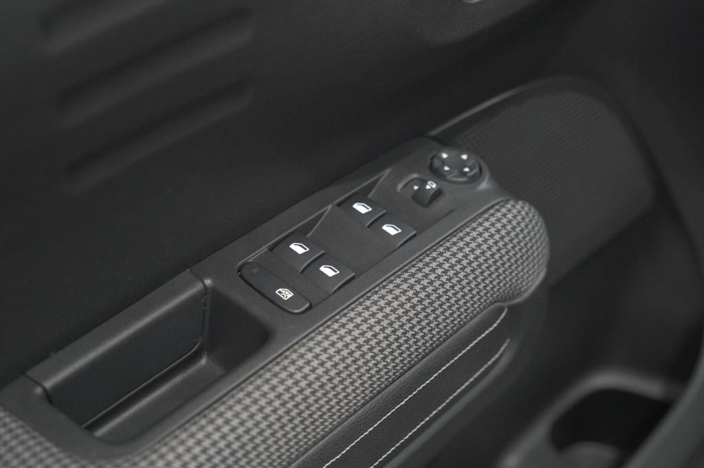 Citroen C3 Aircross puretech 110 eat6 business | trekhaak | parkeersensoren