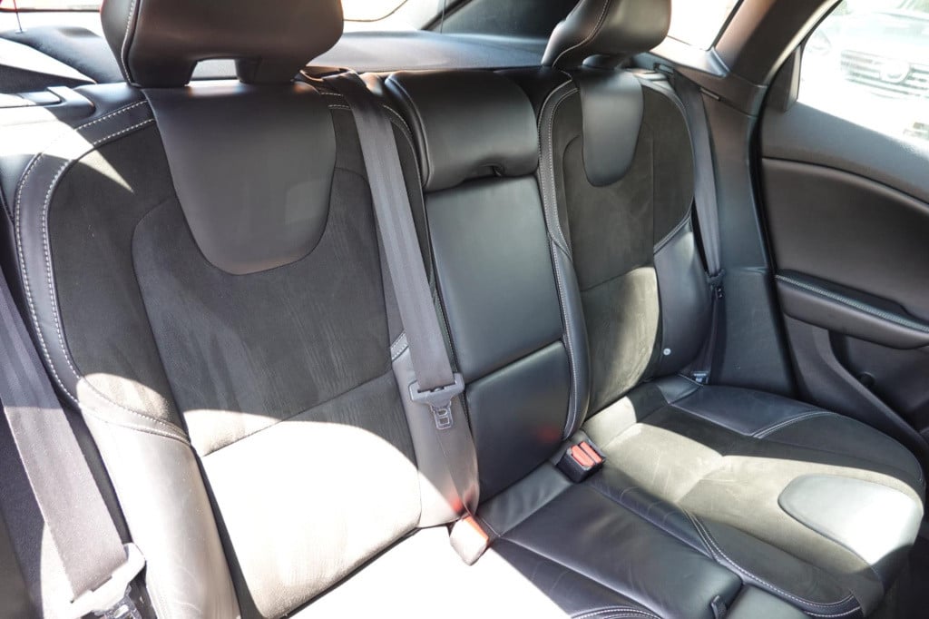 Volvo V40 1.6 t3 r-design