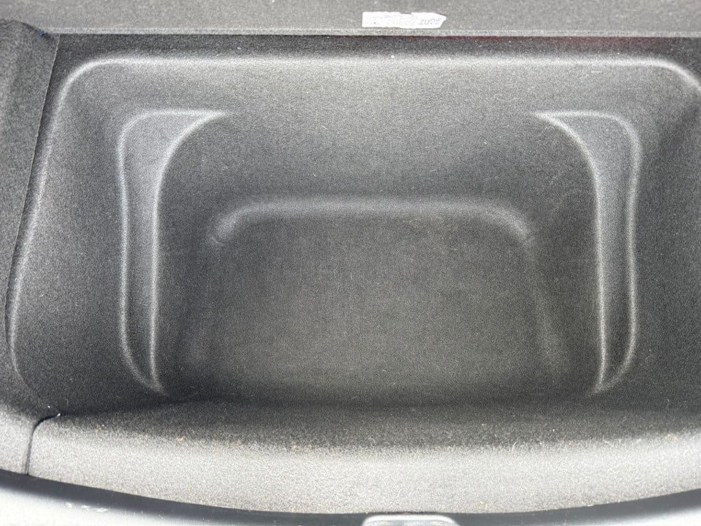 Tesla Model Y long range awd 75 kwh