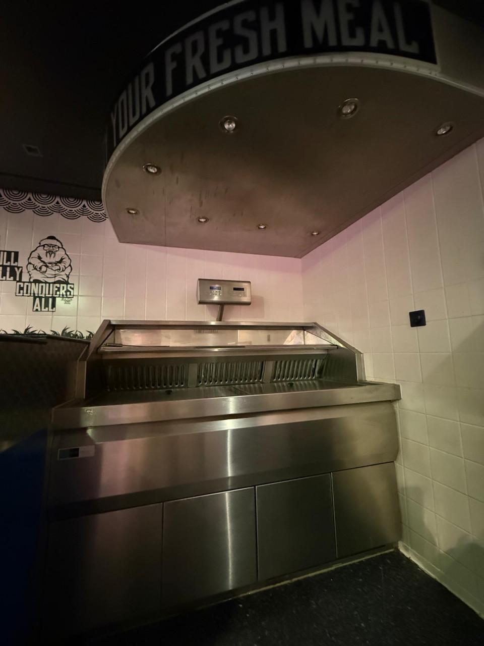 Horeca Keukenapparatuur - Complete koeltoog, frituur, afzuigkap