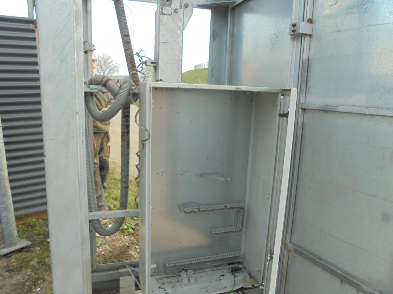 Grote professionele reclame zuil