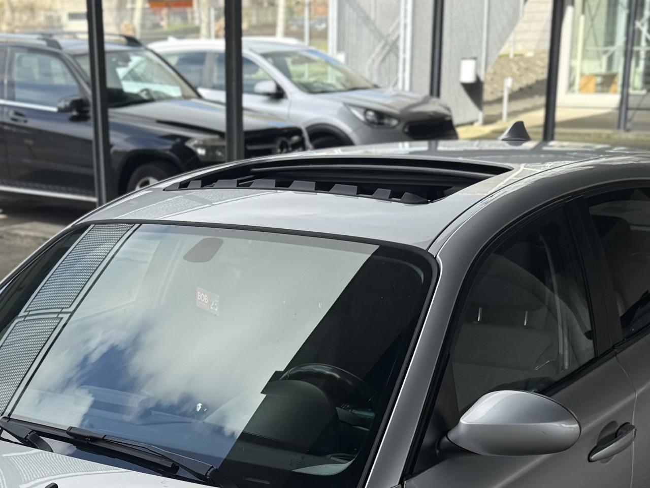 Bmw 1serie 116i zilver 5deurs pano fulloption (High-Executive)