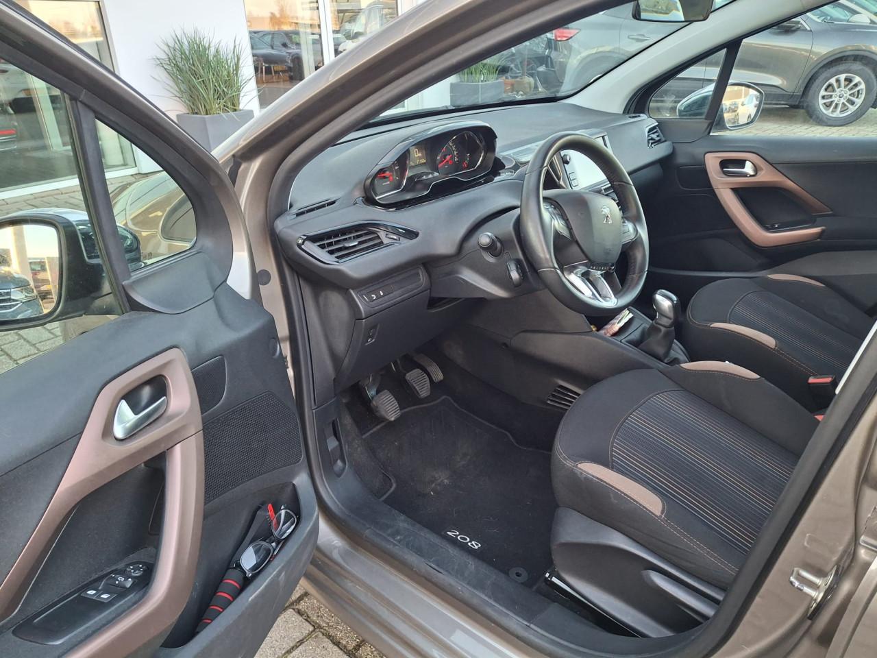 Peugeot 208 1.2 puretech 72.000km 2014