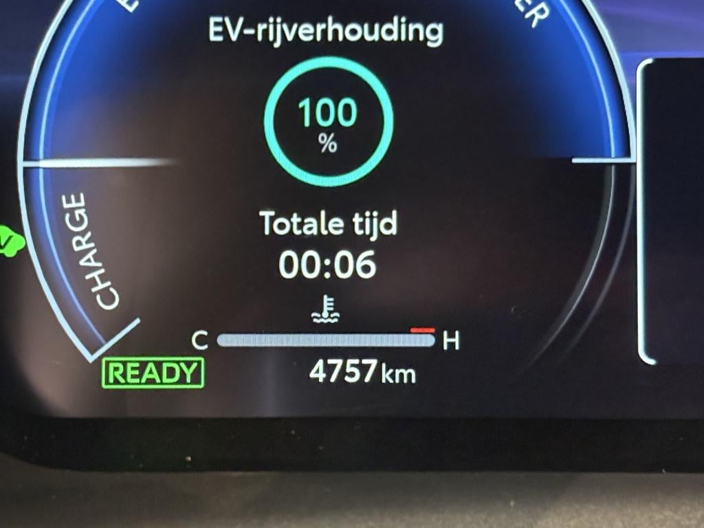 Toyota Corolla Cross hybrid 200 style