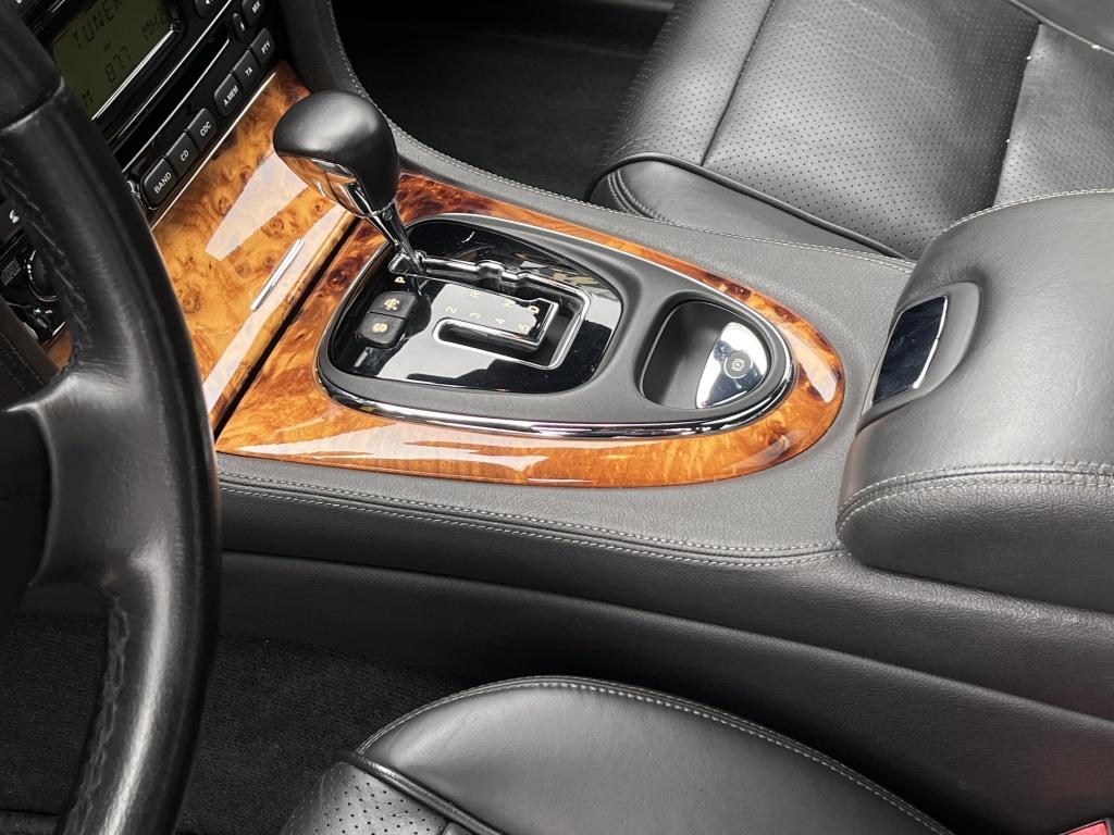 Jaguar Xj 4.2 v8 executive