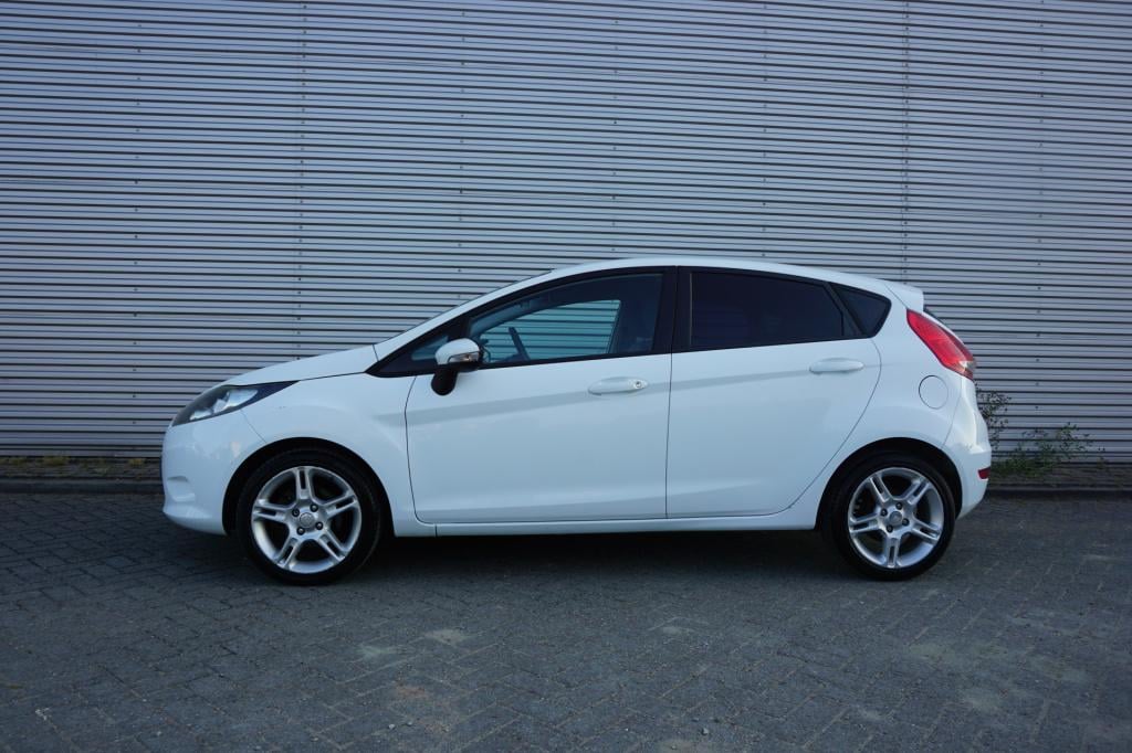 Ford Fiesta 1.25 limited airco / elektr. ramen / lm velgen / nap