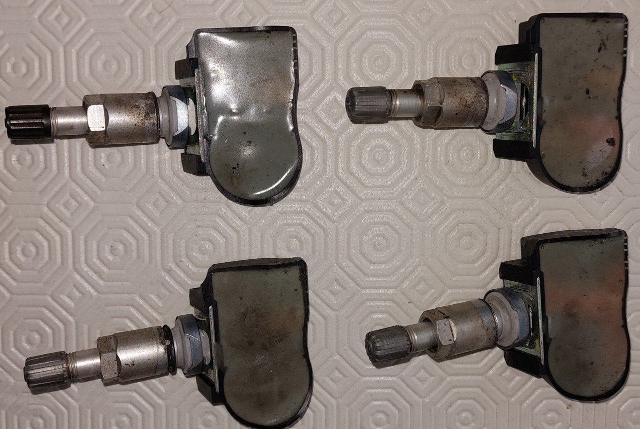 WIELSENSOREN BANDENSPANNING CONTROLESYSTEM (4 stuks)