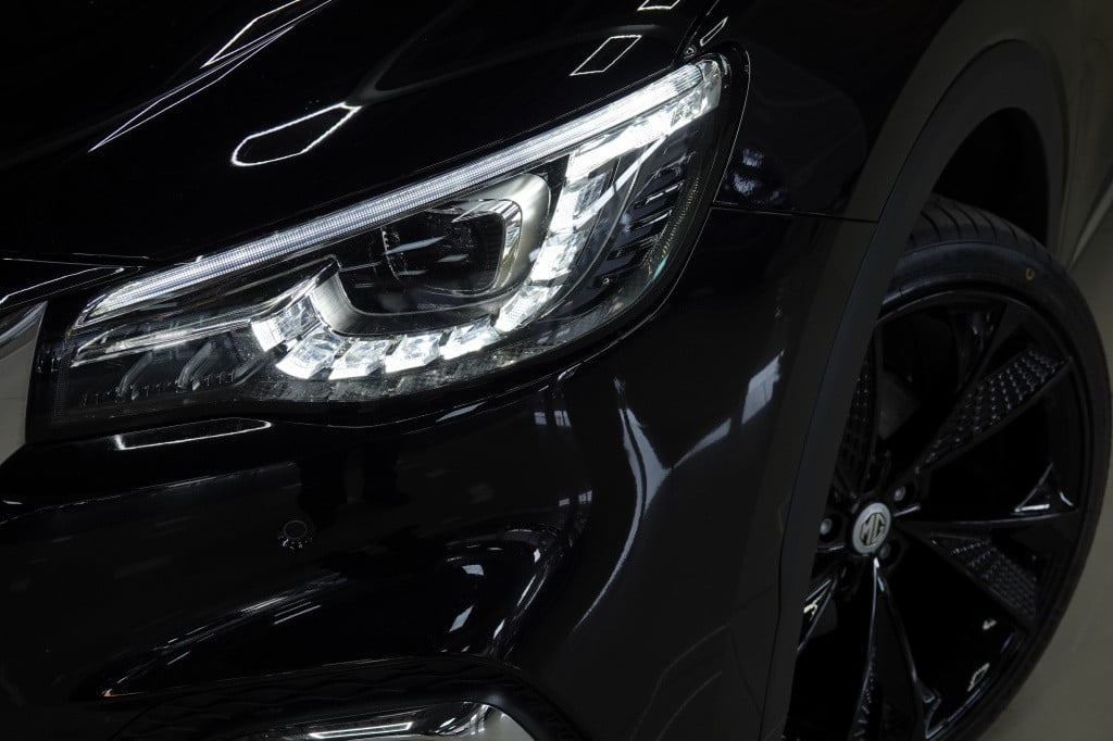 MG Ehs 1.5 tgdi luxury | pano | carplay | acc |