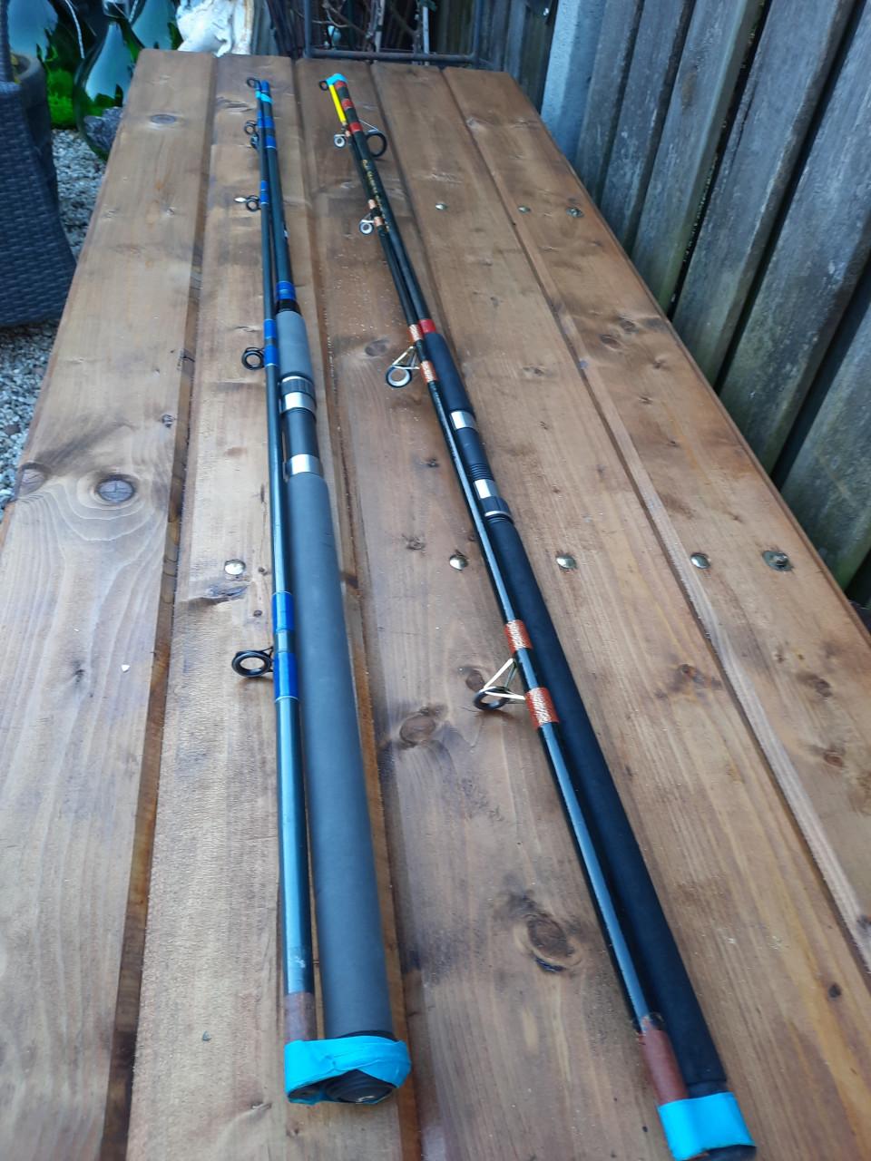 Te koop 2 boodhengels