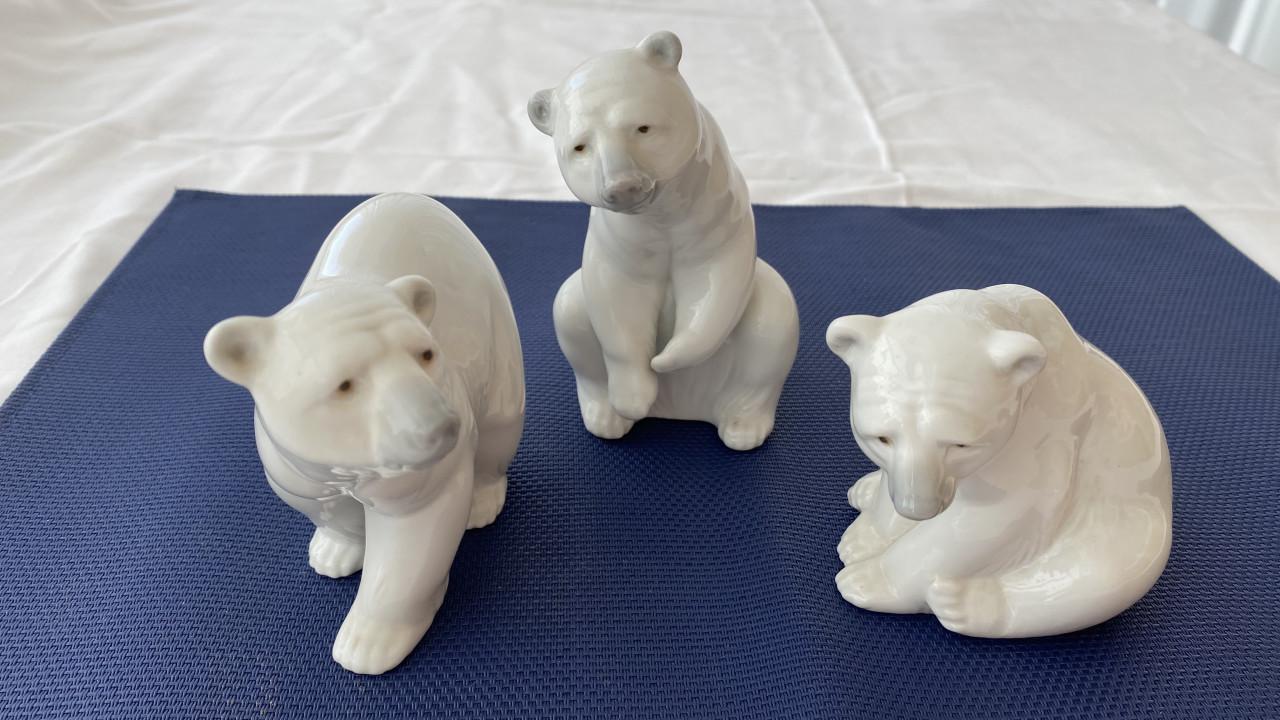 Pottery bears