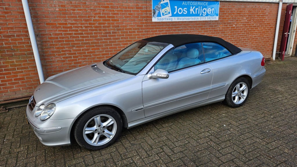 Mercedes-Benz Clk-klasse coupé 200 k. elegance
