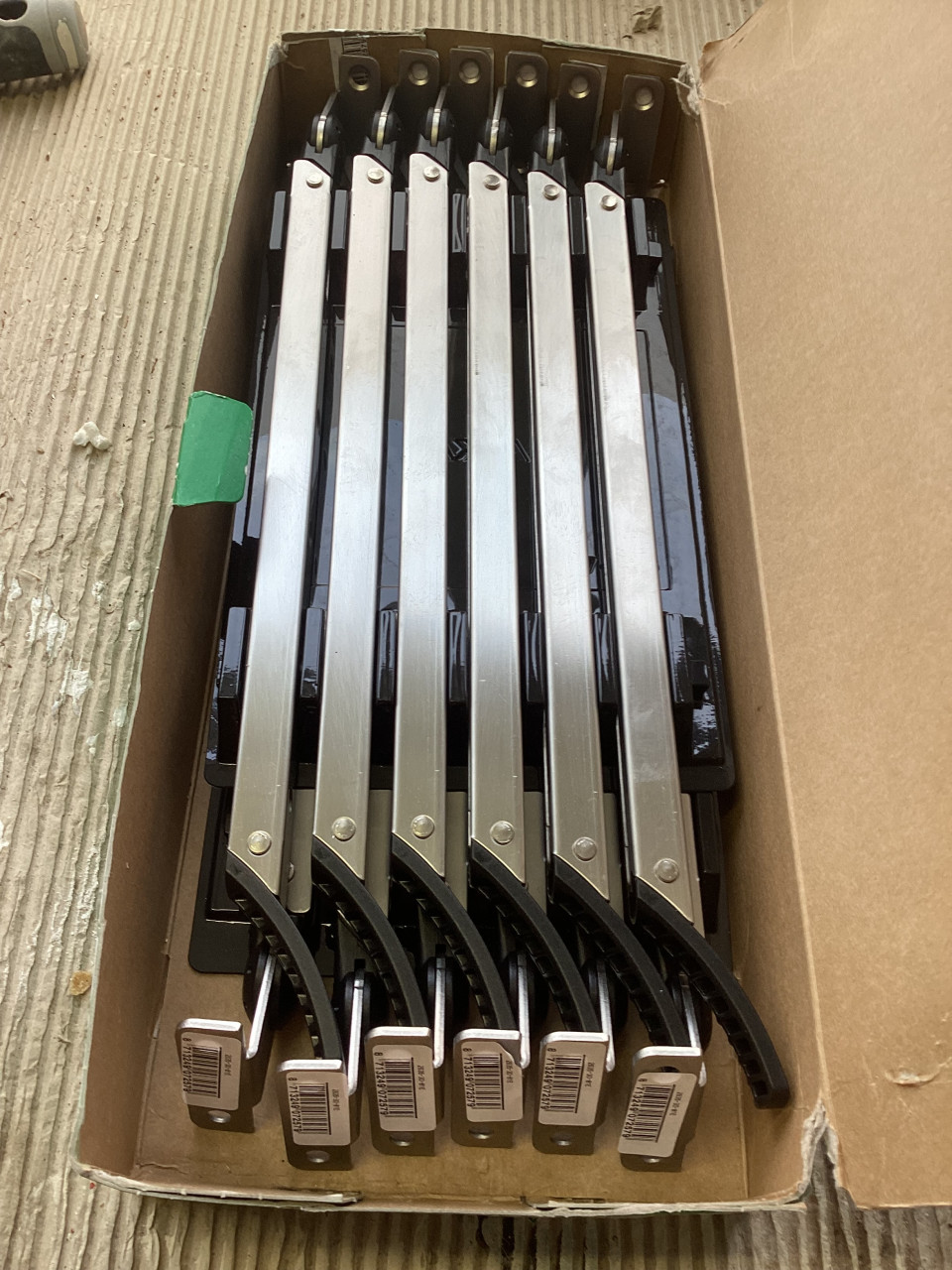 12 uitzetters+ pin nieuw €25