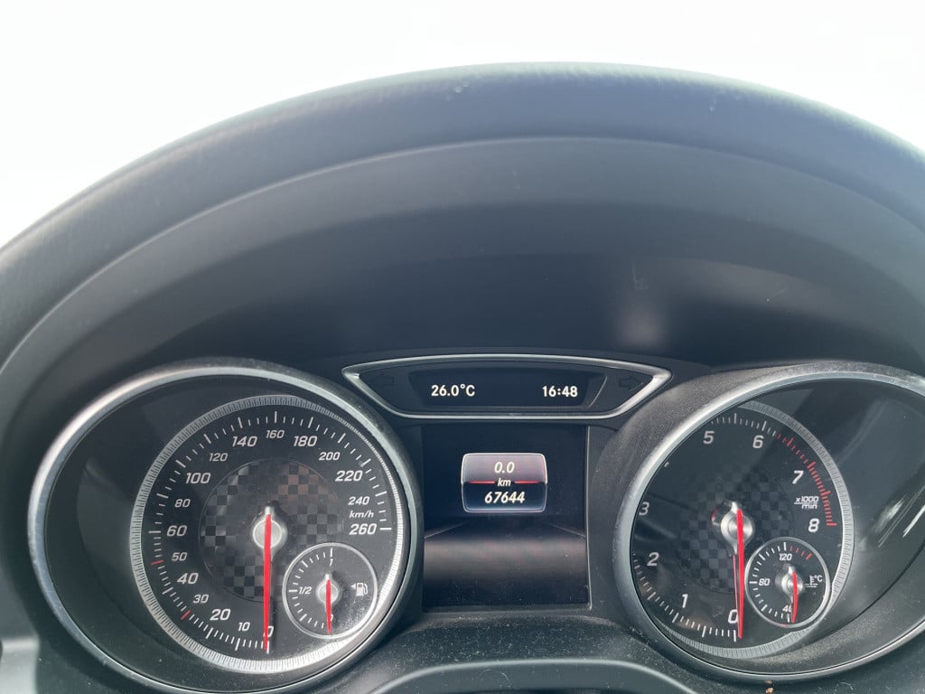 Mercedes-Benz A-Klasse 160 amg night edition