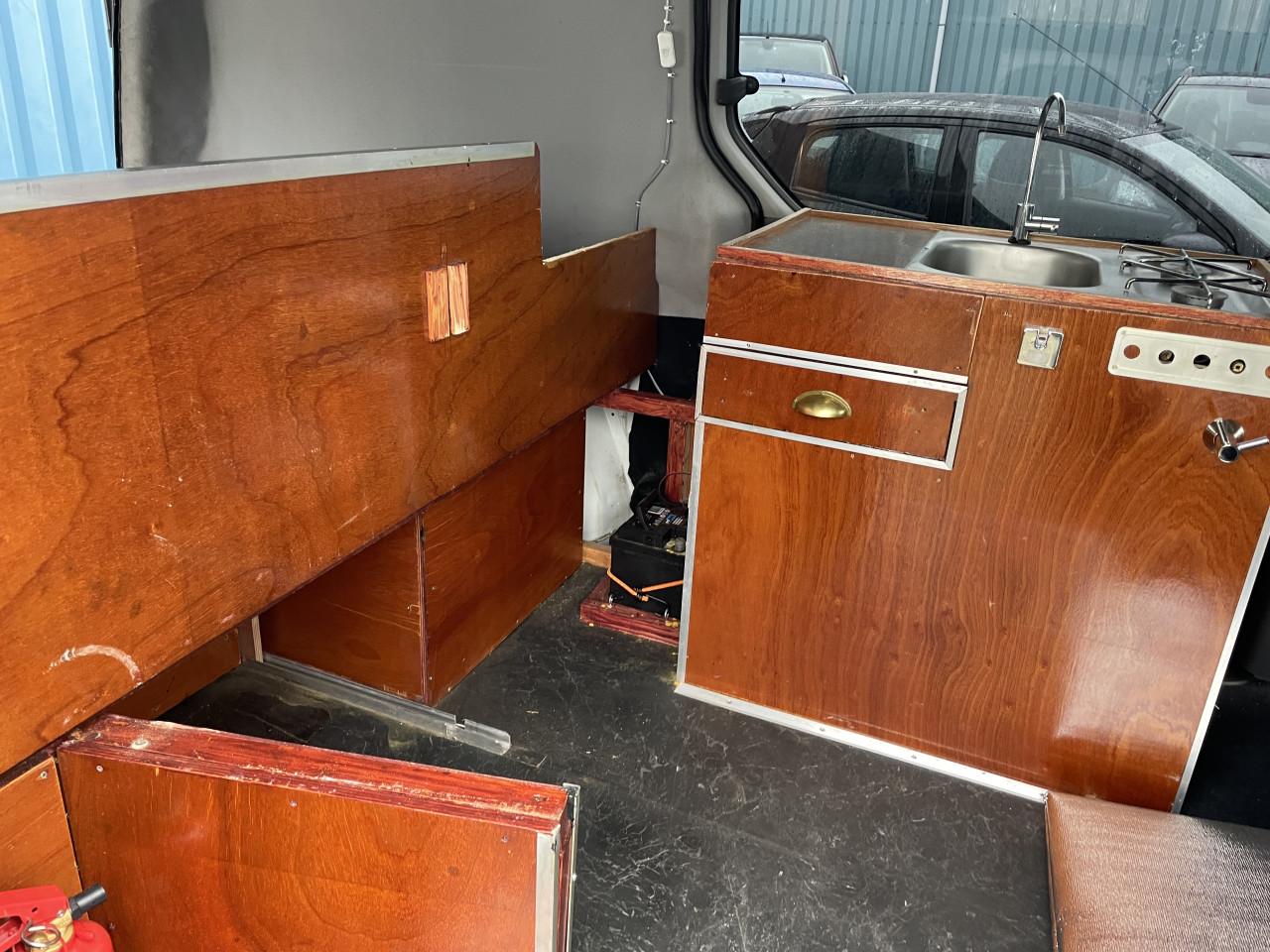 Hyundai h300 2.5 crdi camperbus